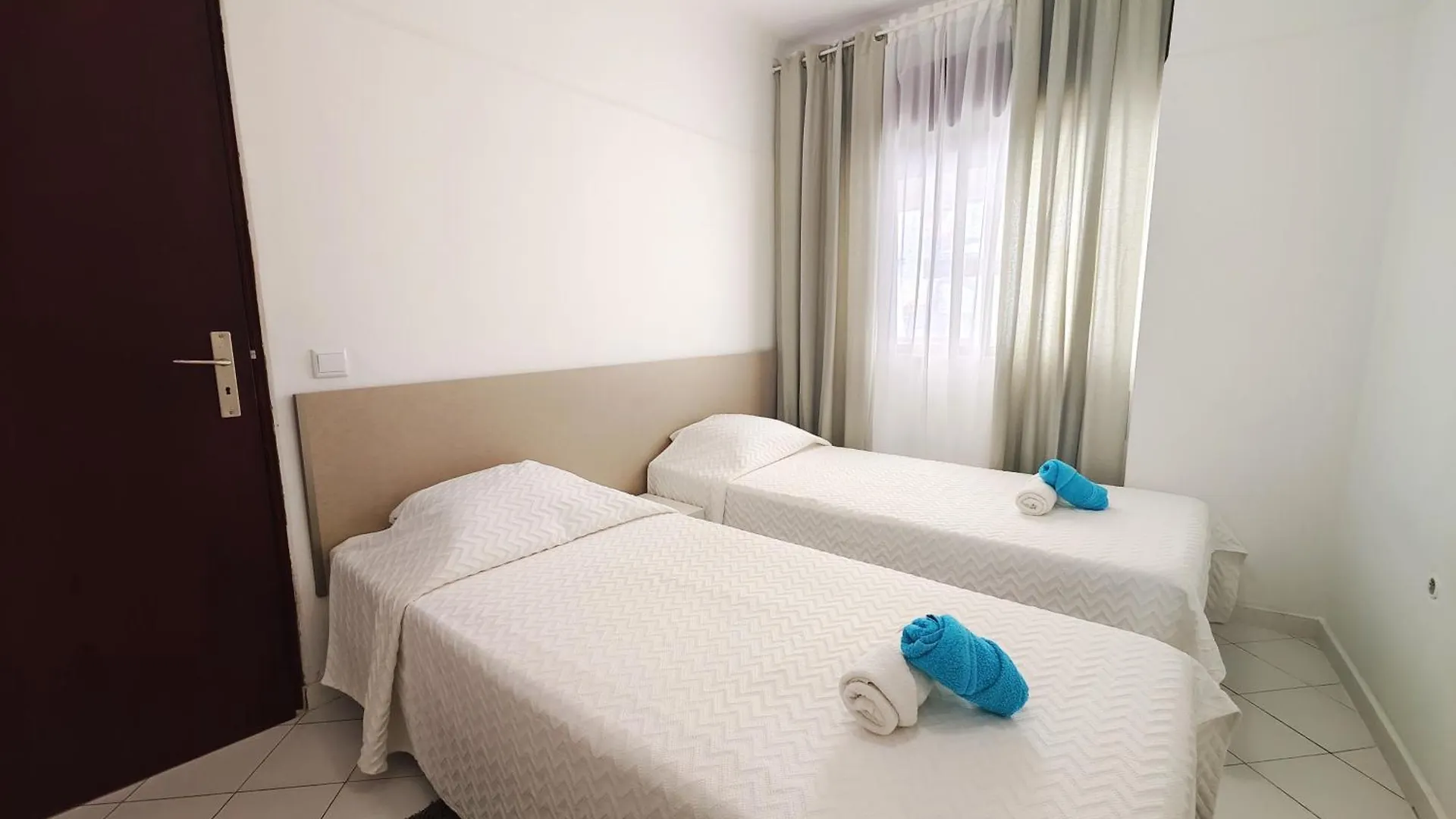Apartamento Albufeira Center Old Town, 8Ppl, 5Min Fishermans Beach